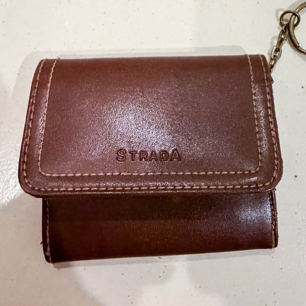Strada Brown Leather Keychain Wallet
